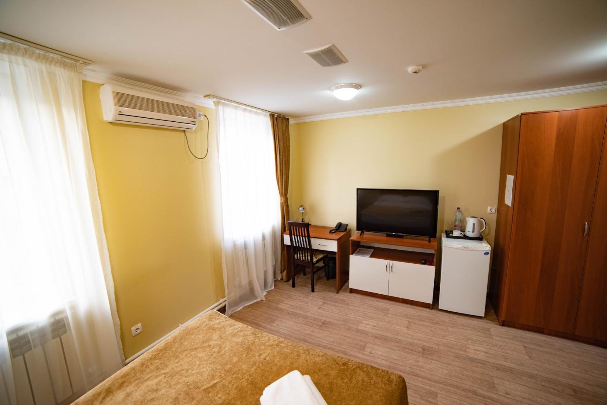 Chagala Hotel Aksai Aksay Eksteriør bilde